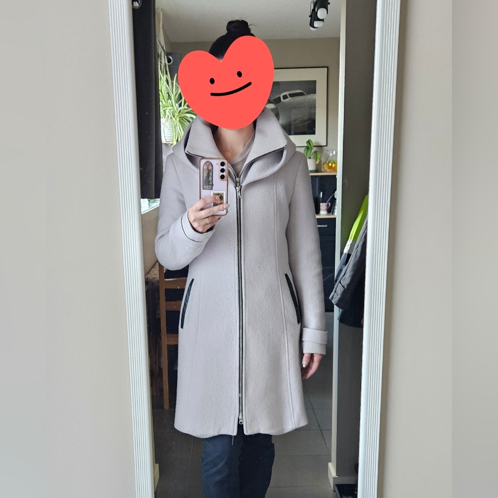 Soia & Kyo Soft Gray Wool Coat - Picture 2 of 9
